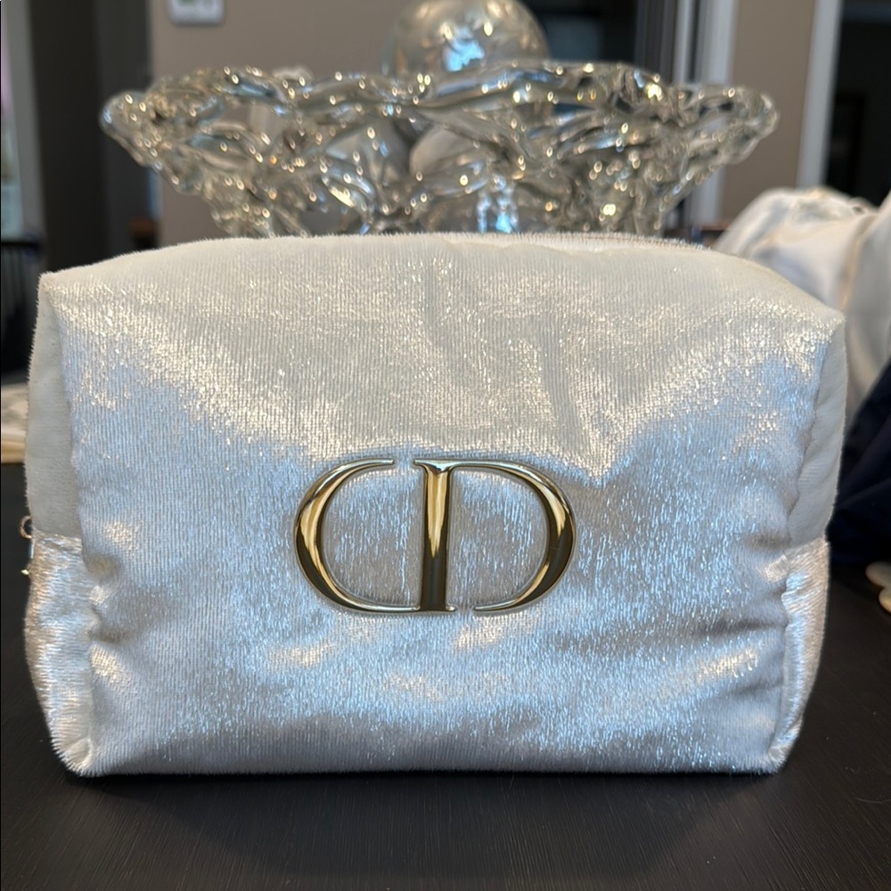 Christian Dior - Elegant White Satin Bag with Gold Accents